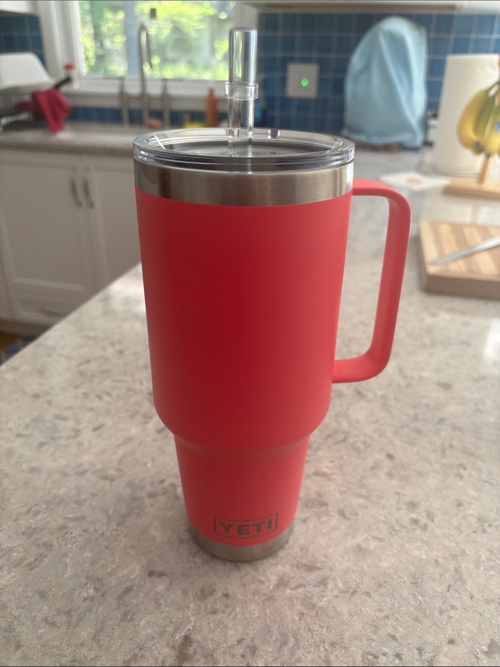 Yeti Coral Red Rambler 30oz Tumbler with Handle and Clear Lid **BRAND NEW**
